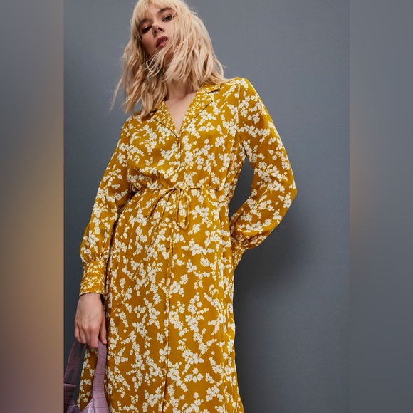 French Connection Dresses & Skirts - French Connection Bruna Light Mid Floral Midi Shirt Dress Yellow